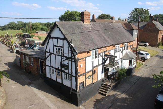 Lowndes Arms, High Street, Whaddon... 4 bed property for sale