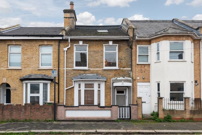 Hughan Road, Stratford, London, E15 1LS 2 bed terraced house for sale