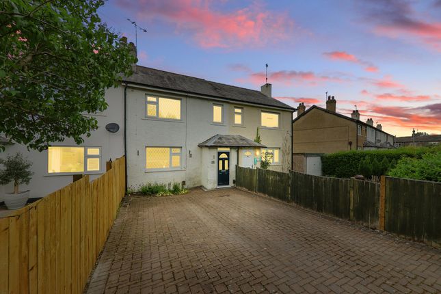 Canada Crescent, Leeds, LS19 3 bed terraced house for sale