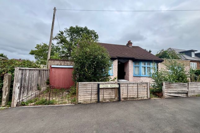 Oak Avenue, Egham, Surrey, TW20 4 bed detached bungalow for sale