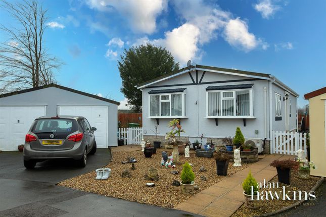 Church Park, Bradenstoke, Chippenham 2 bed park home for sale