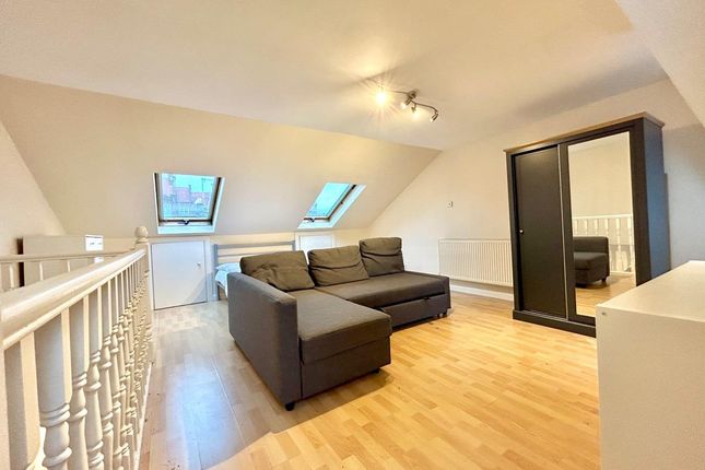 Broughton Road, London 3 bed maisonette for sale