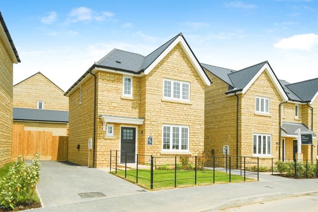 3 bed detached house