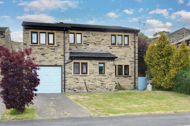 Carr Field Drive, Luddenden 3 bed detached house for sale
