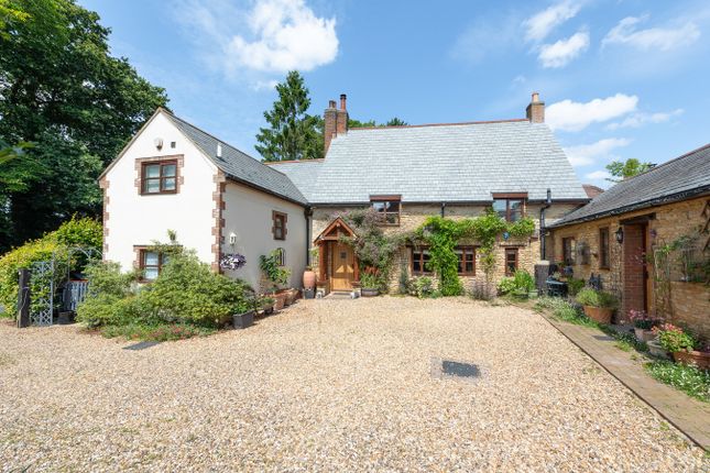 Bridge End, Radwell, Bedfordshire, MK43 4 bed detached house for sale