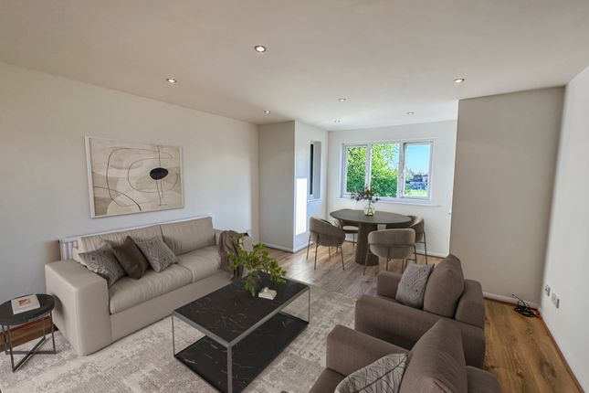 Woodfield Close, Enfield EN1 2 bed flat for sale