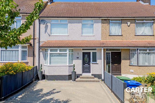 Rookery View, Grays, RM17 3 bed terraced house for sale