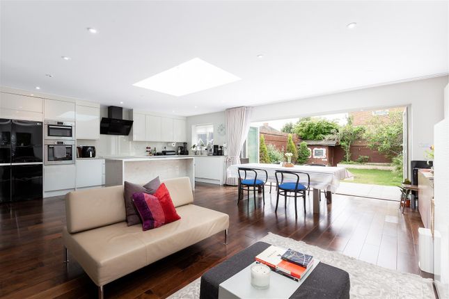 Chamberlayne Road, London NW10 4 bed house for sale