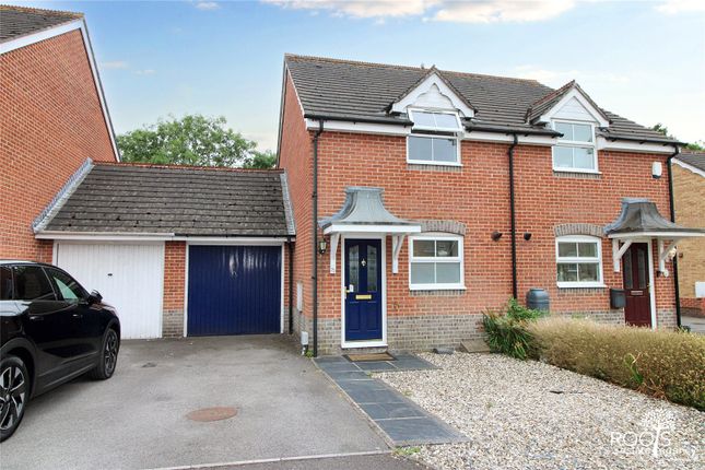 Celandine Grove, Berkshire RG18 2 bed semi