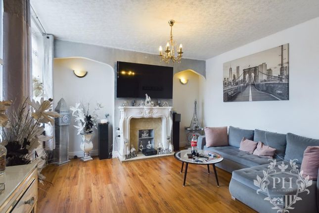 Oxford Road, Middlesbrough 3 bed terraced house for sale
