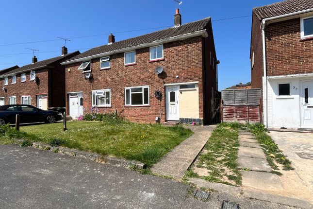 Wodecroft Road, Luton, Bedfordshire... 2 bed semi