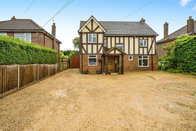 Marlow Road, High Wycombe HP11 5 bed detached house for sale