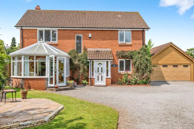 4 bed detached house