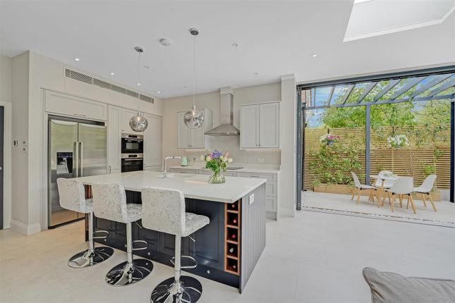 Vallis Way, London W13 4 bed semi