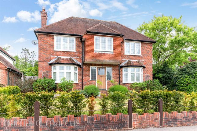 4 bed detached house