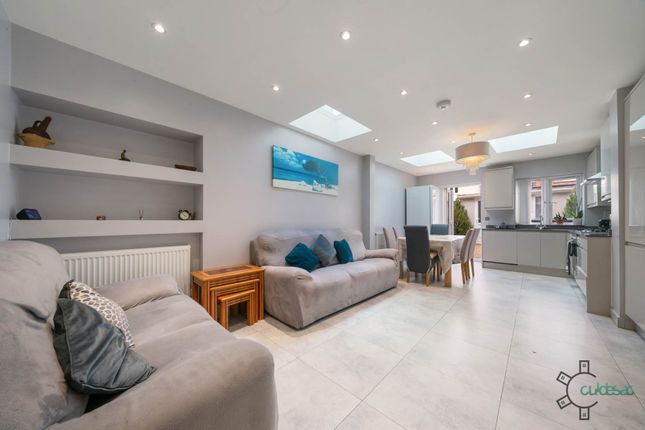 4 bedroom terraced house for sale
