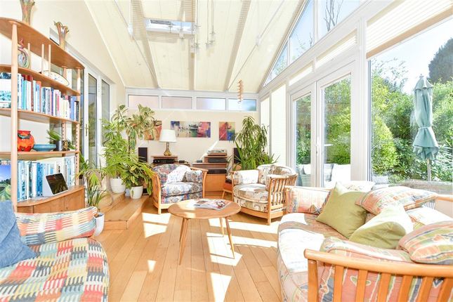 3 bed detached house