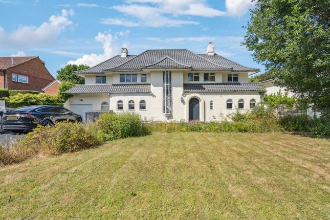 Thornton Grove, Hatch End, Pinner HA5 4 bed detached house for sale