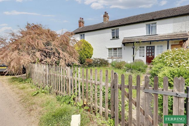 Awre, Newnham, Gloucestershire. GL14 1EJ 3 bed semi