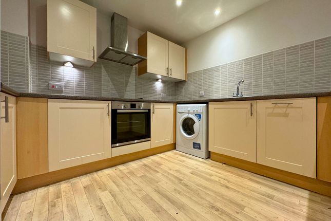 The Heights, Walsall Road, West Bromwich 2 bed flat for sale