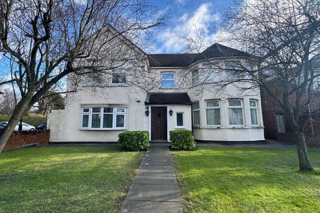 Purley CR8 3 bed flat share for sale