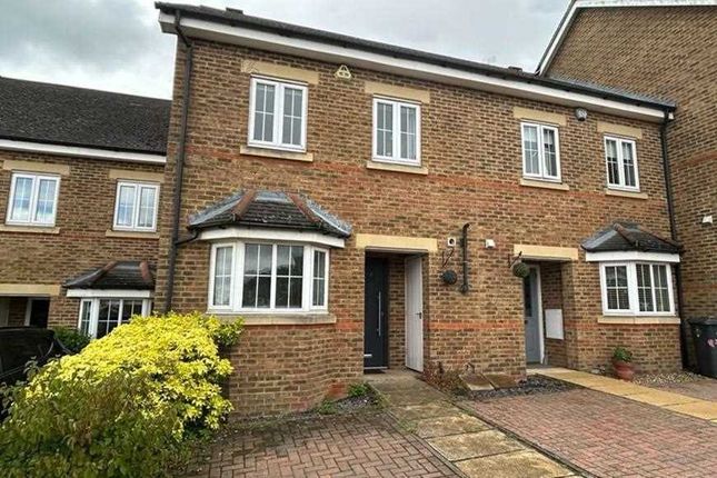 Hoopers Mews, Bushey, WD23. 3 bed terraced house for sale