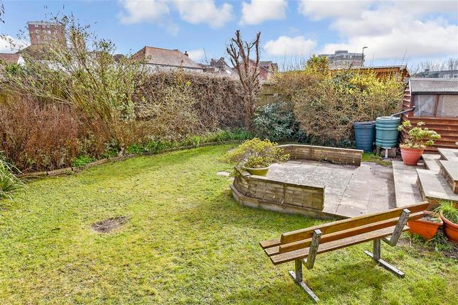 Western Close, Lancing, West Sussex 3 bed semi