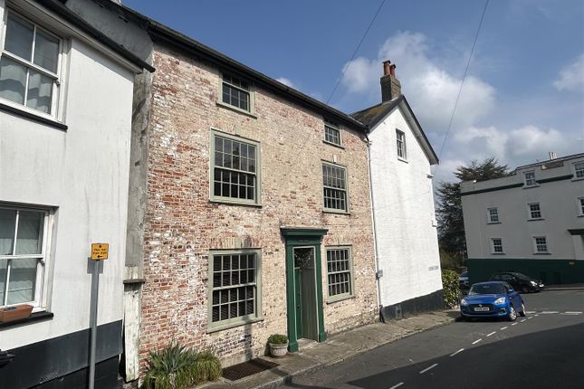 4 bedroom terraced house for sale