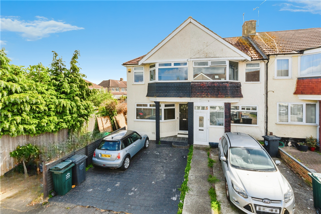 Kingswood Close, Dartford, Kent 3 bed end of terrace house for sale