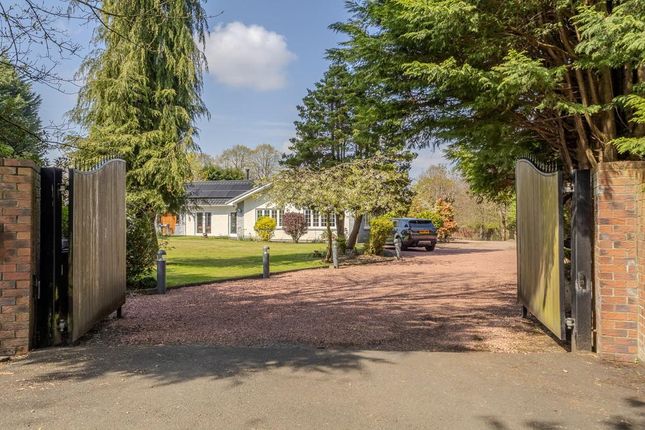 The Lane, Dullatur, G68 0AU 5 bed detached villa for sale