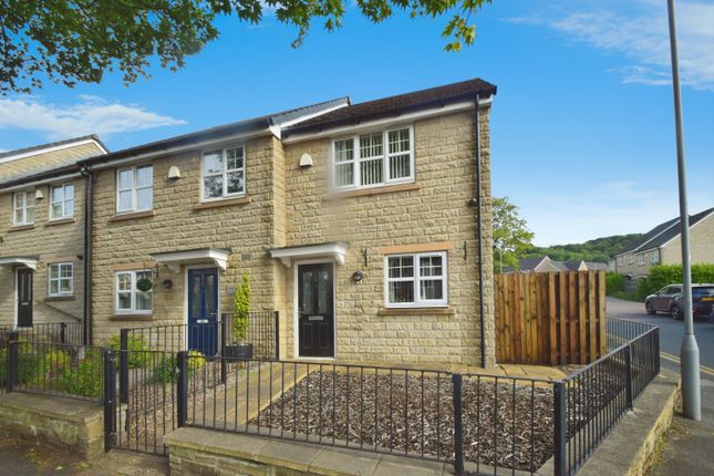 2 bedroom semi-detached house for sale