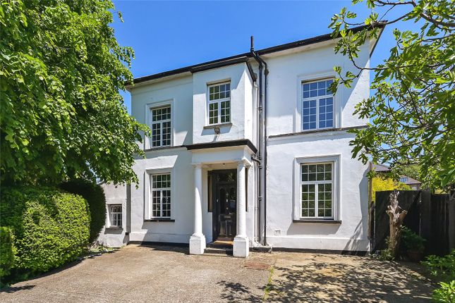 6 bedroom detached house for sale