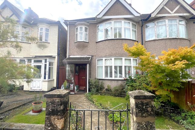 Aylward Road, Raynes Park SW20 3 bed end of terrace house for sale