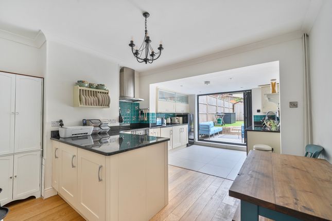 Bailey Road, Dorking 2 bed terraced house for sale