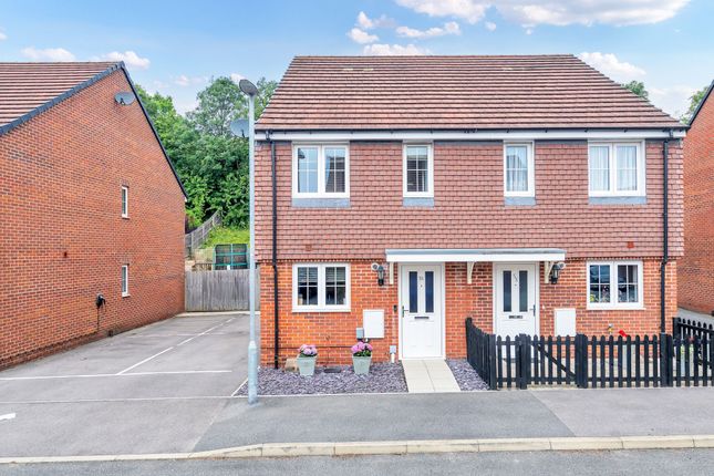 Parker Drive, Buntingford SG9 2 bed semi