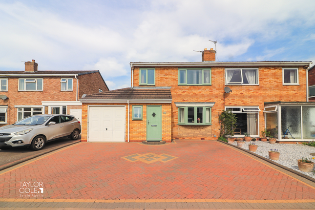 3 bedroom semi-detached house for sale