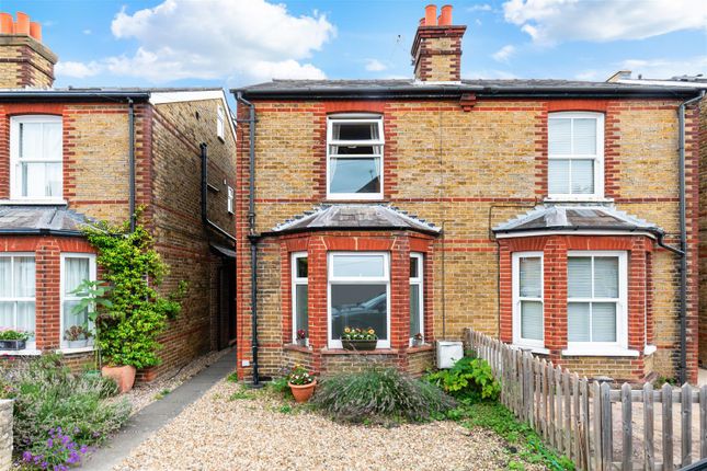 2 bedroom semi-detached house for sale