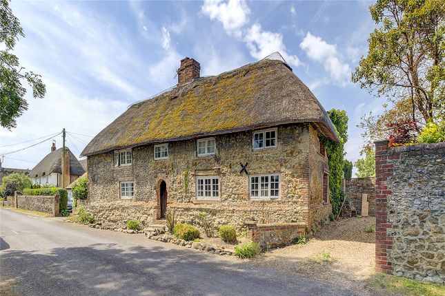 6 bedroom detached house for sale