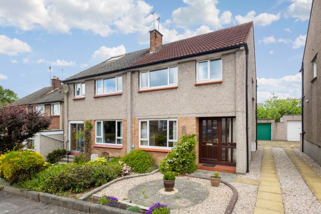 22 Fox Covert Avenue, Edinburgh EH12 3 bed semi