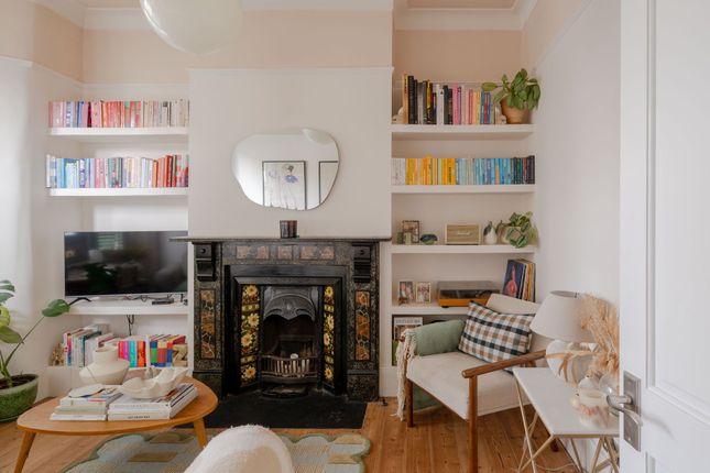 Katherine Road, London E7 1 bed ground floor flat for sale