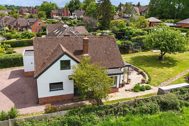2 Bredon Grove, Malvern... 4 bed detached house for sale