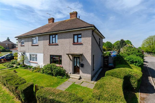 Newton Abbot Road, Northfleet... 3 bed semi