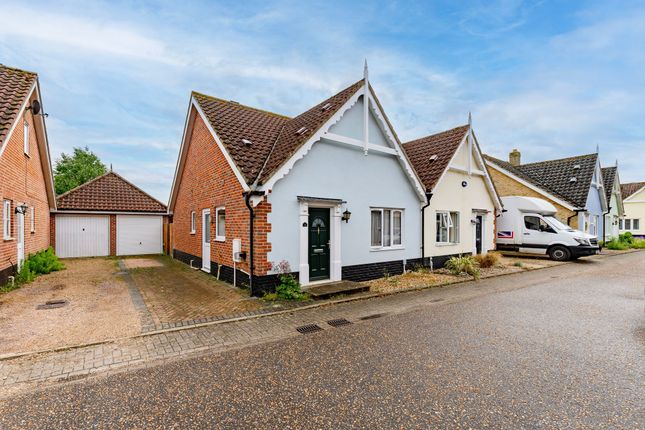 2 bedroom semi-detached bungalow for sale