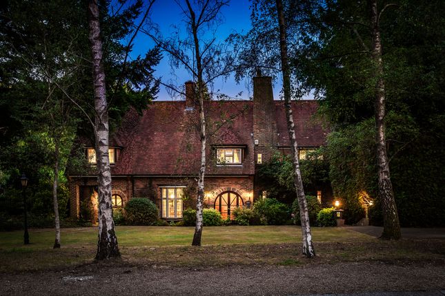 Silver Lane, Purley, Surrey 3 bed detached house for sale