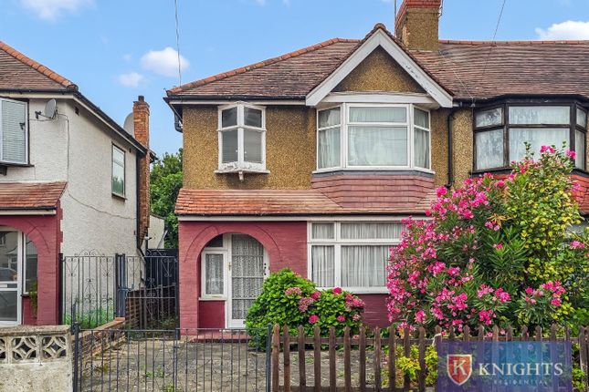 Hydeside Gardens, London, N9 3 bed house for sale