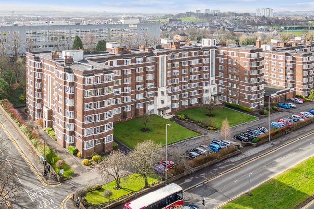 Kelvin Court, Claythorne, Glasgow, G12 4 bed apartment for sale