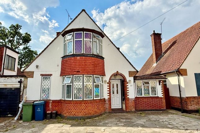 Wynlie Gardens, Pinner 3 bed detached house for sale