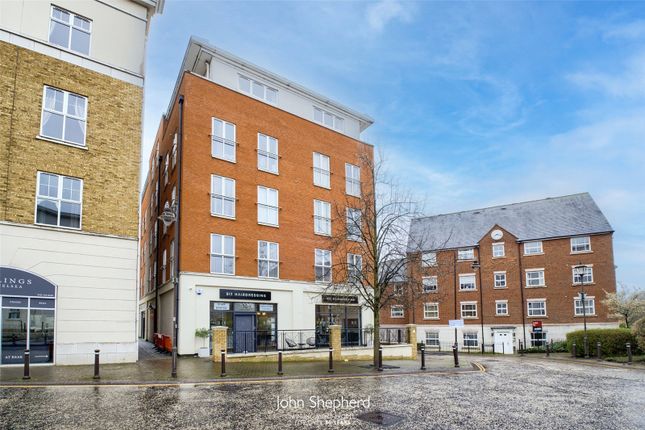 Waterside, Dickens Heath, Solihull, B90 2 bed flat for sale