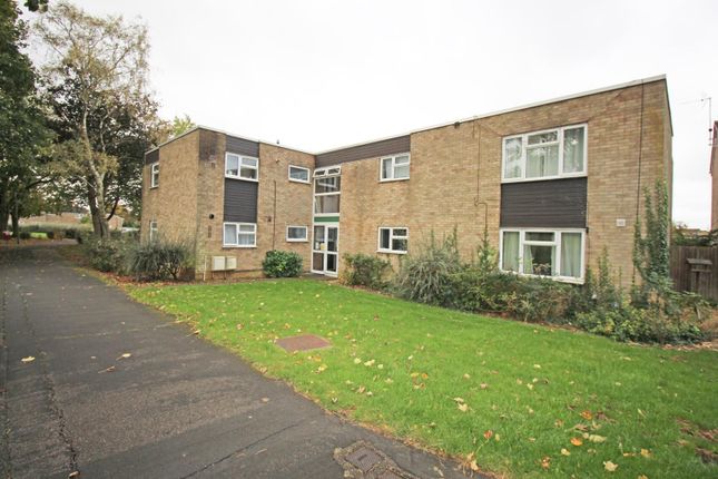 Durham Road, Stevenage, SG1 4JB 2 bed flat for sale