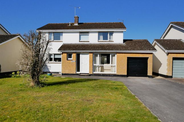 Poynder Place, Hilmarton, Calne 4 bed detached house for sale